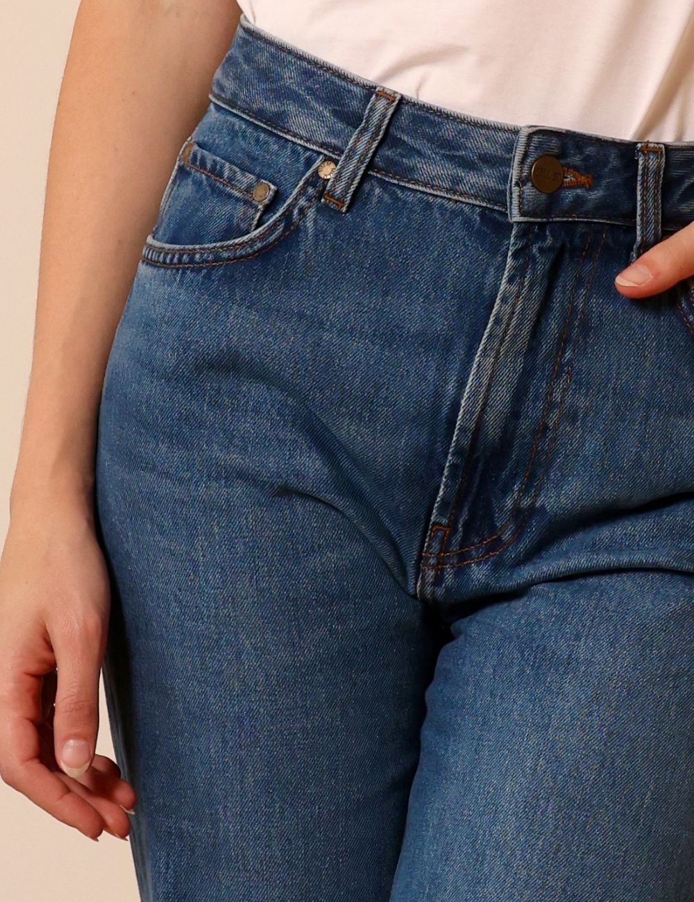 Lafont mid blue - high-waisted straight leg jeans