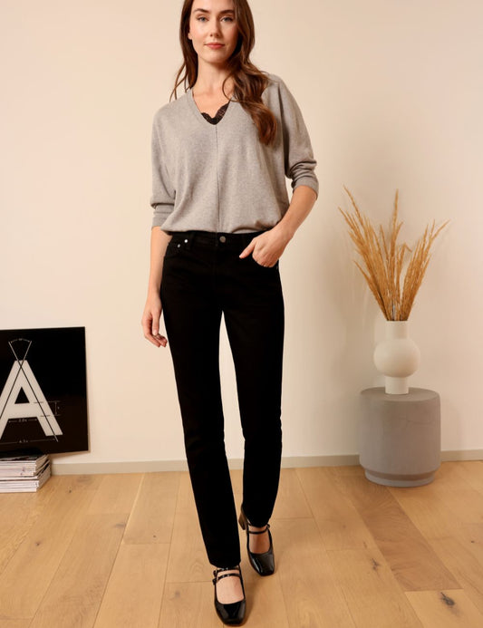 Karina black - slim tapered leg jeans