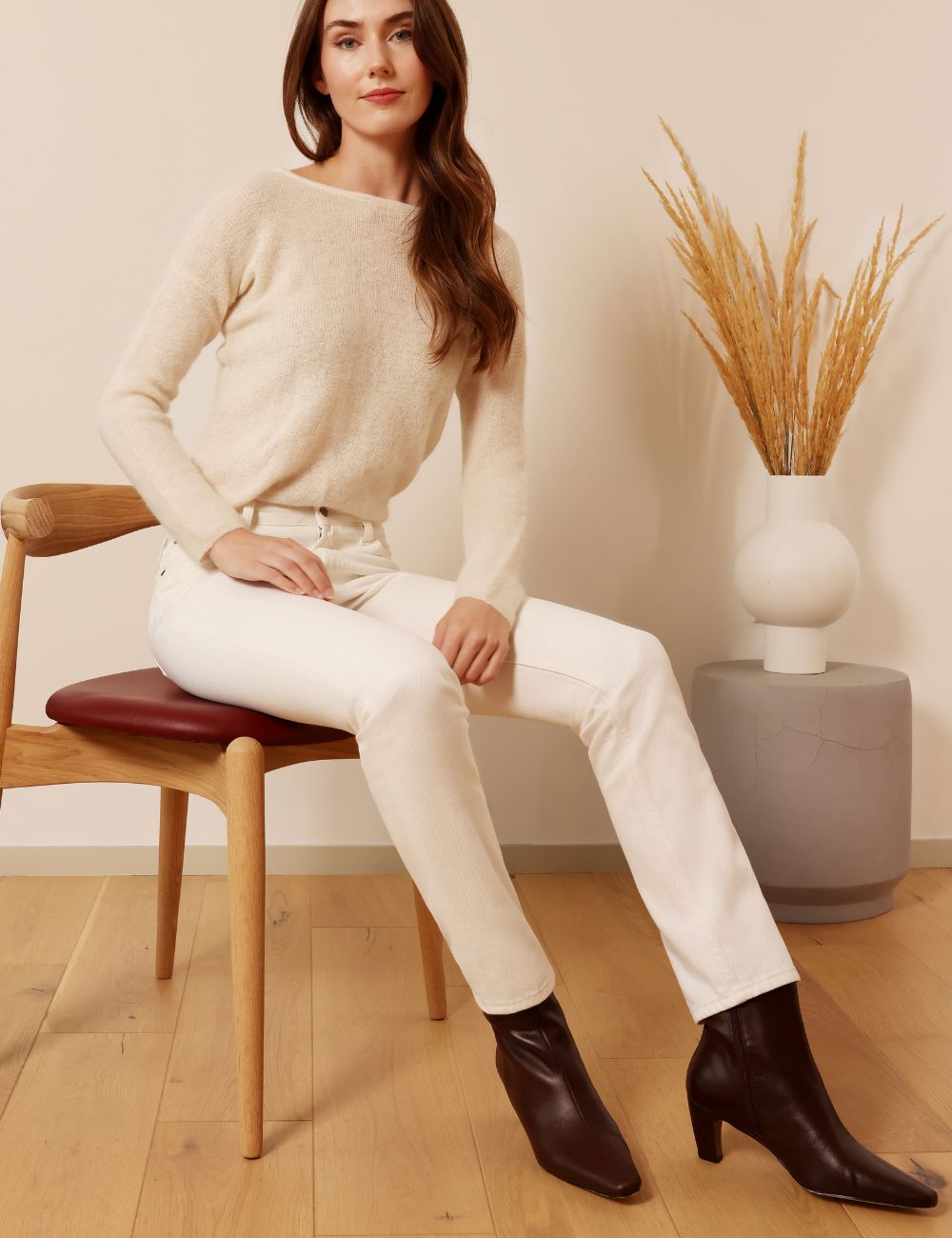 Karina ecru - slim tapered leg jeans