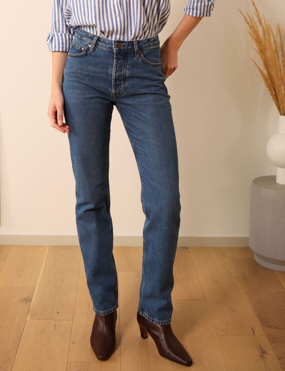 Seberg mid blue - straight leg jeans