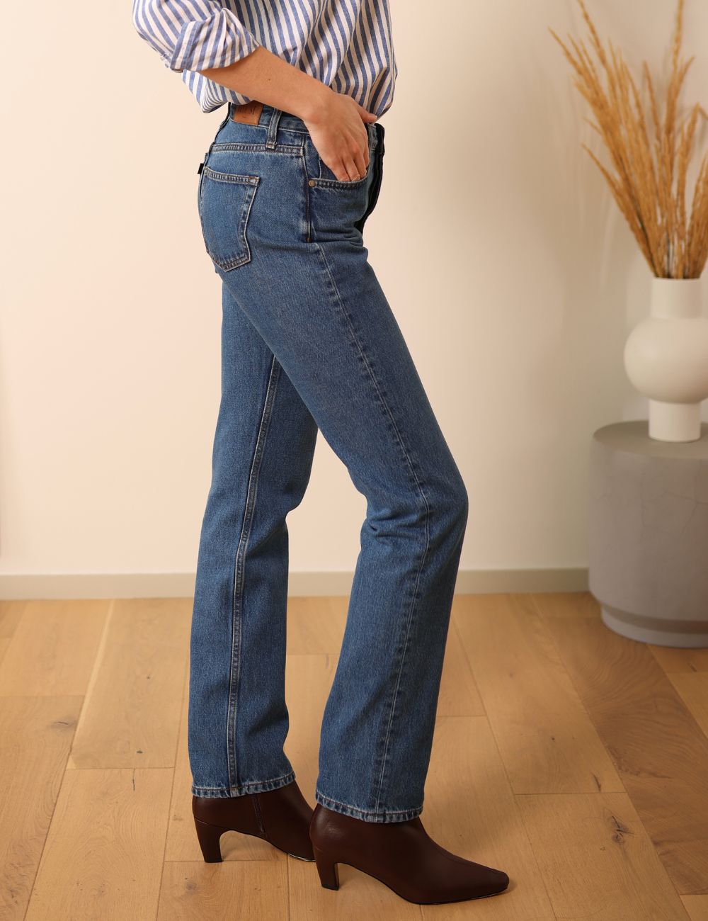 Seberg mid blue - straight leg jeans